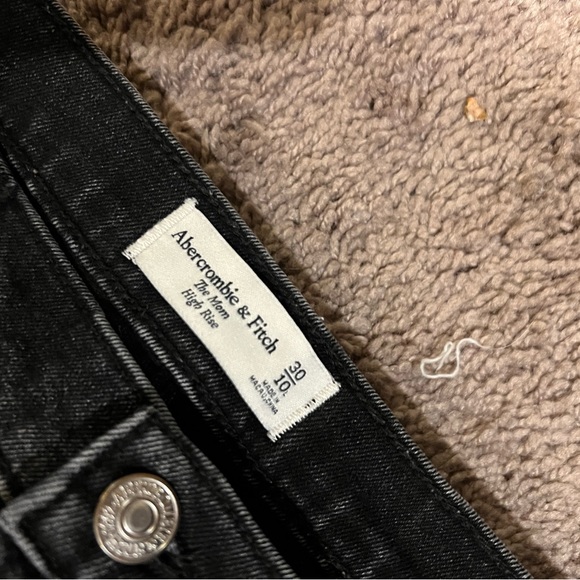 Abercrombie The Mom high-rise size 30 long - Picture 2 of 3